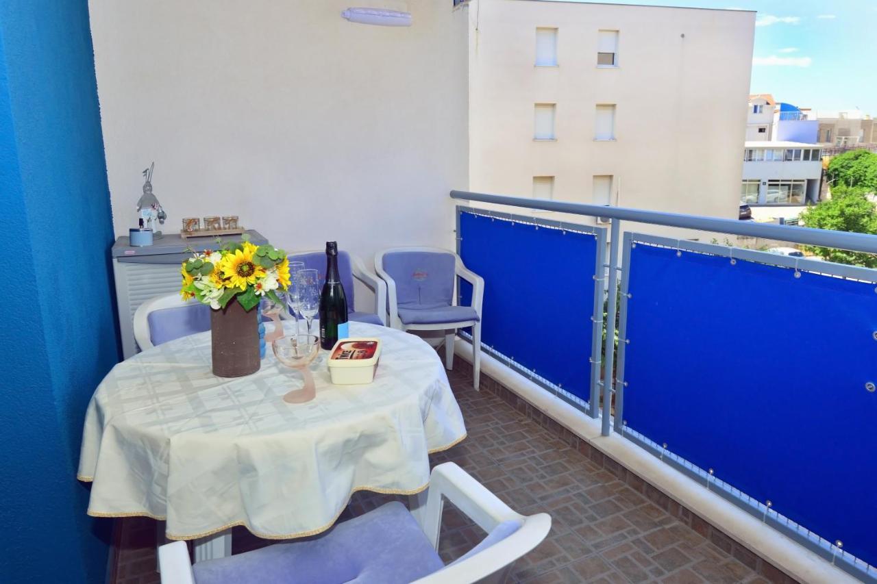 One Bedroom Apartment Terrace Parking Split Exteriér fotografie